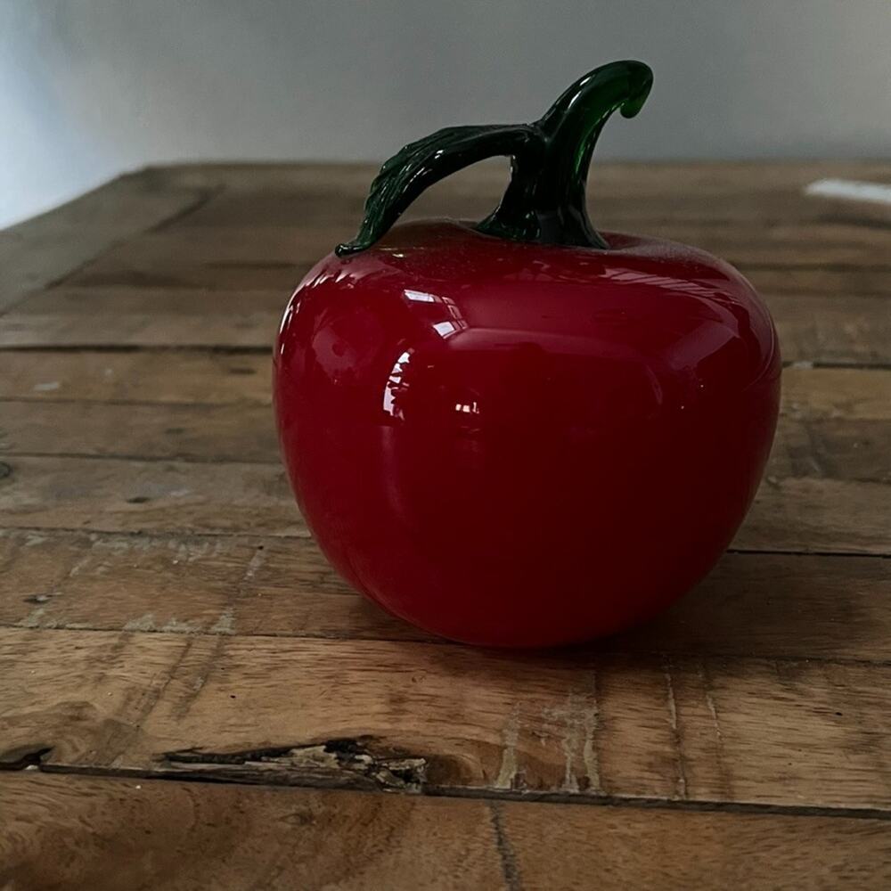 Vintage Art Glass Hand Blown Paperweight Fruit Red Apple Leaf 4.75” Height